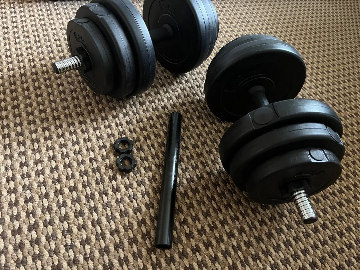 30kg Adjustable Dumbbell Set + Rod & Weight Plates - Image 2