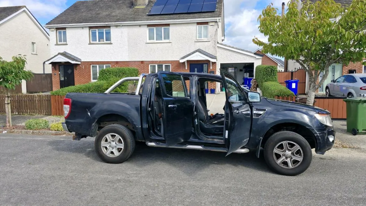 Ford Ranger 2.2 Limited – 2014 - Image 3