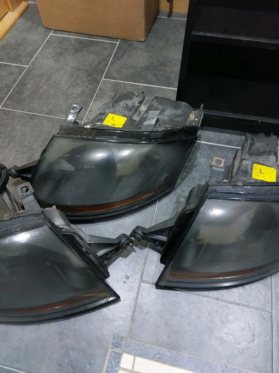 Audi TT Mk 1 headlights - Image 2