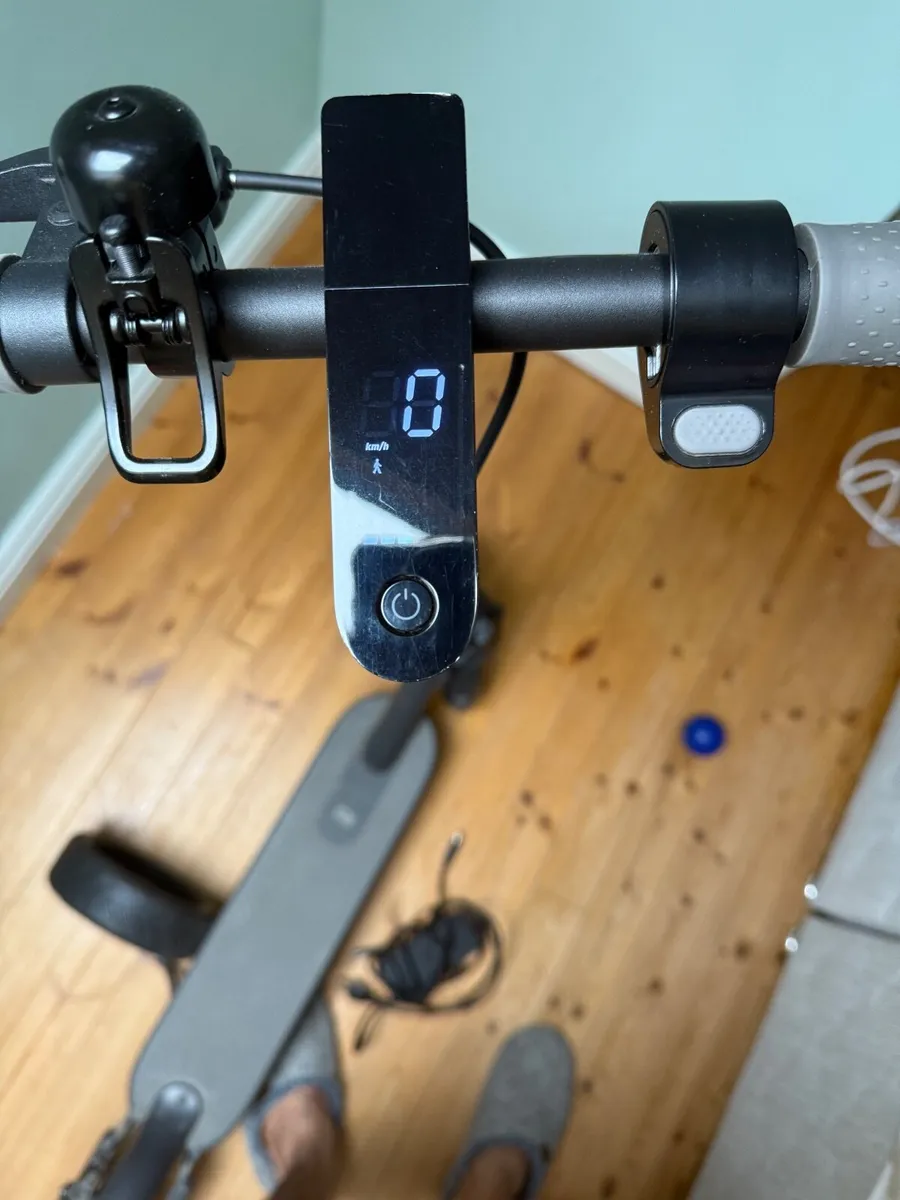 Xiaomi Mi Electric Scooter 1S - Image 4