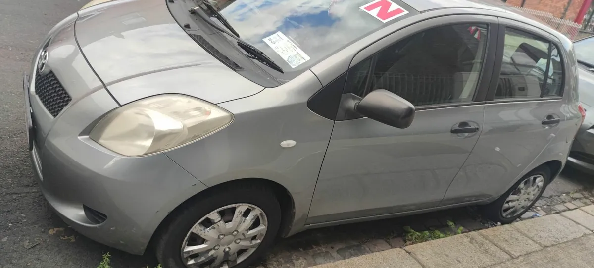 Toyota Yaris 2006 - Image 3