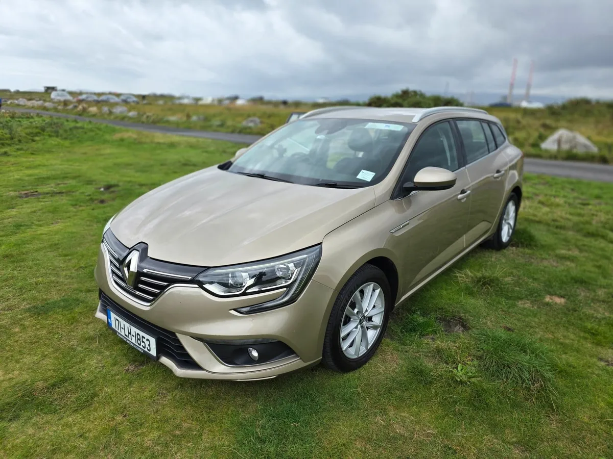 Renault Megane 2017 - Image 1