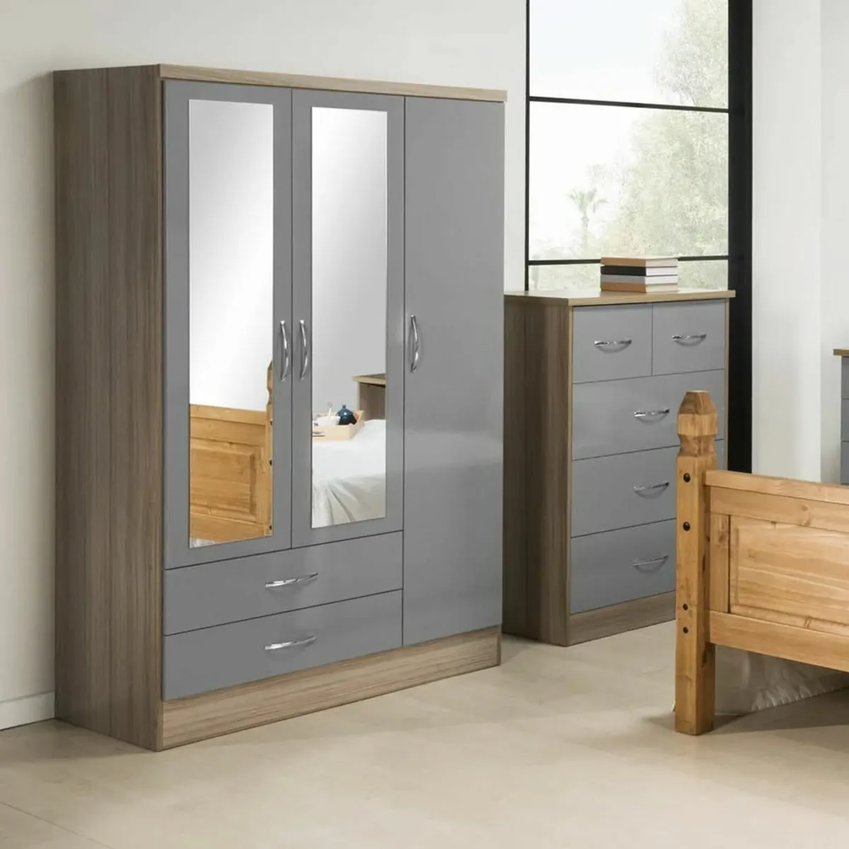 WARDROBES - Image 2