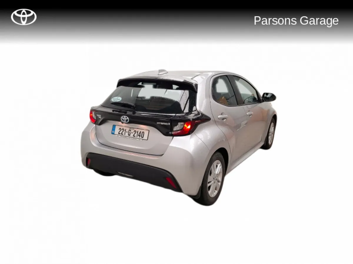Toyota Yaris 1.5 - Image 2