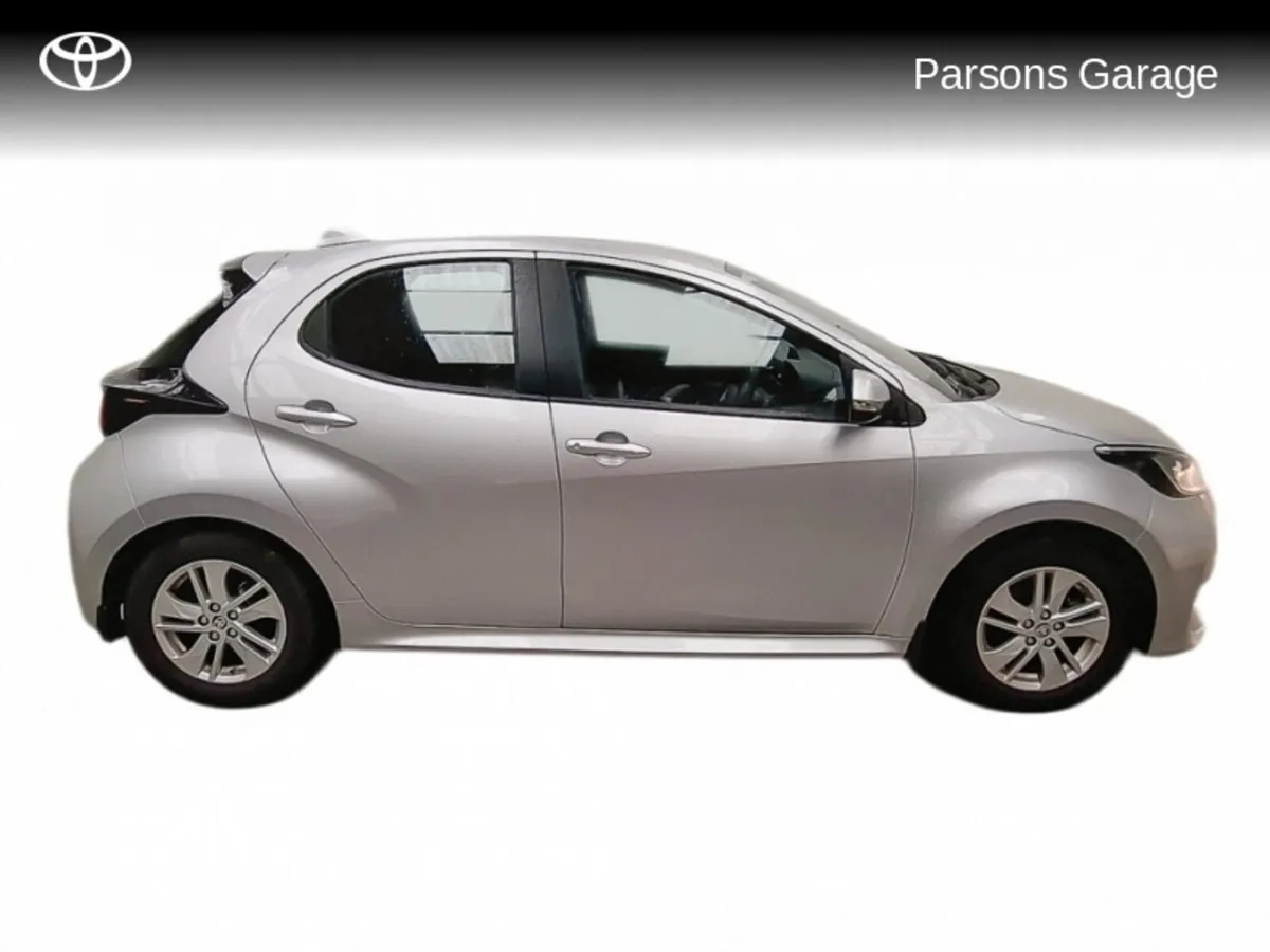 Toyota Yaris 1.5 - Image 3