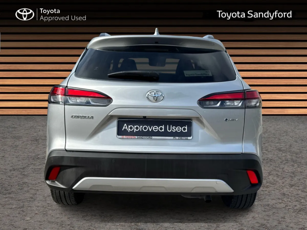 Toyota Corolla Cross 1.8 HYBRID SPORT +EXTRAS // R - Image 4