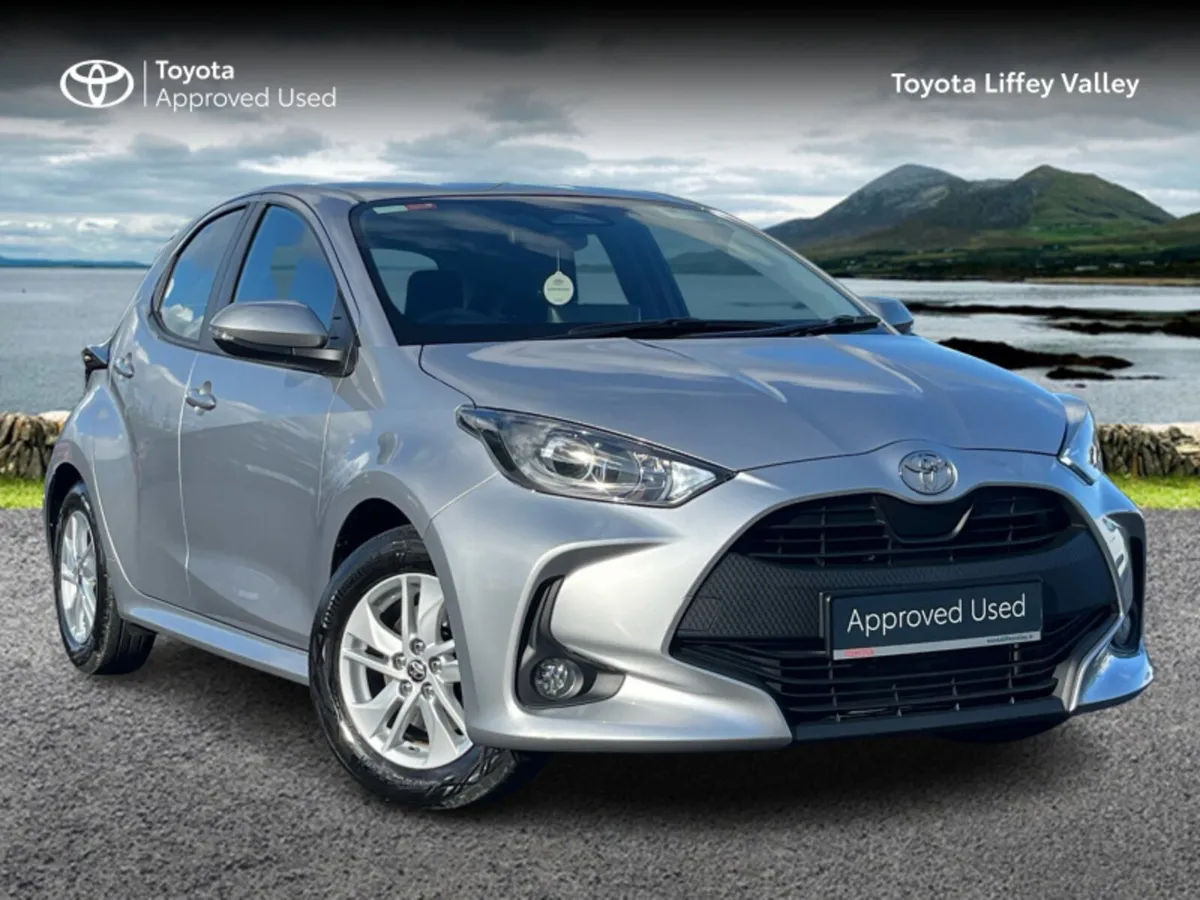 Toyota Yaris Yaris Hybrid 115 Luna - Image 1