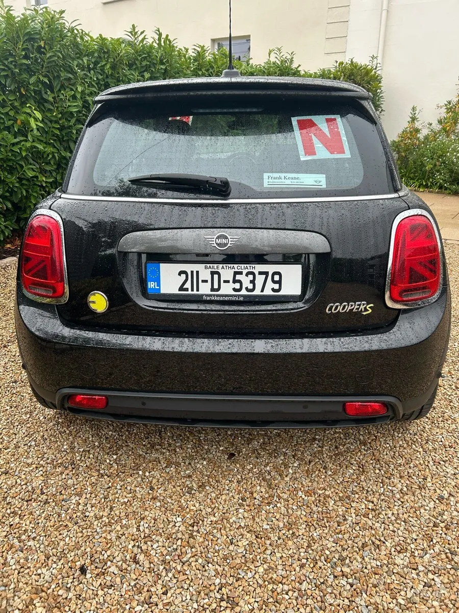 Mini Cooper Electric - Image 2