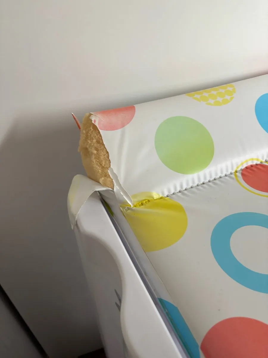 Changing table - Image 3
