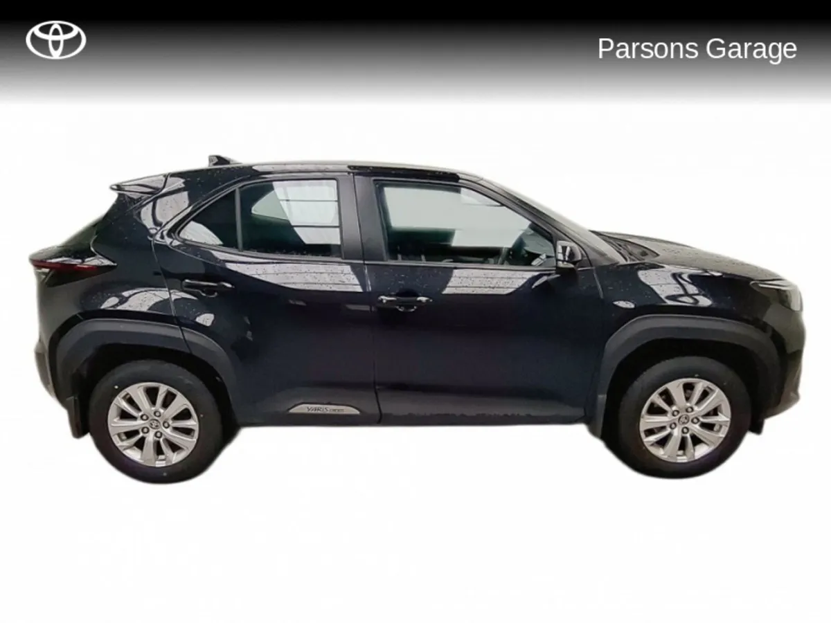 Toyota Yaris Cross YARIS CROSS LUNA - Image 3