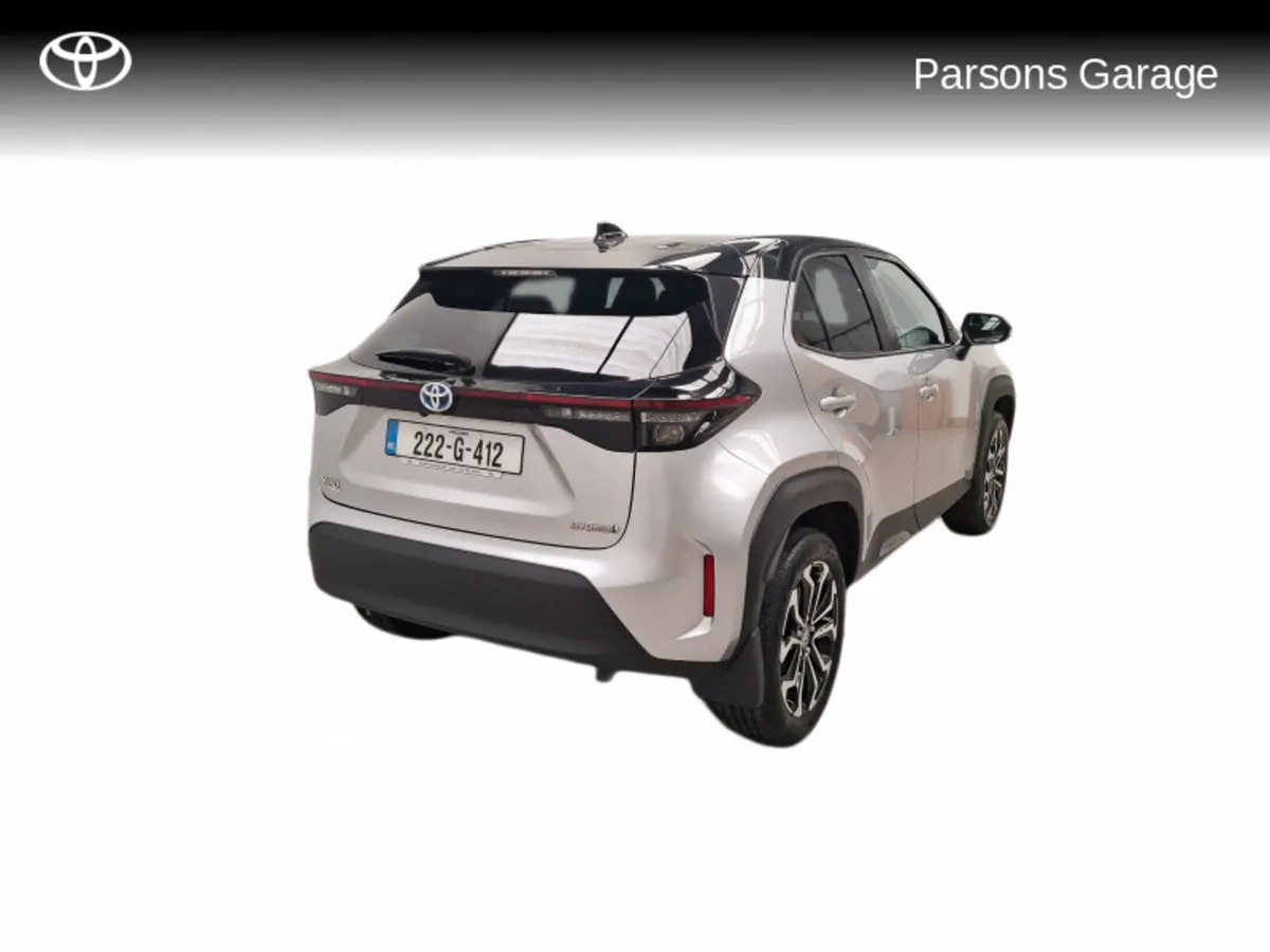 Toyota Yaris CR CROSS LUNA SPORT 4DR AUTO - Image 2