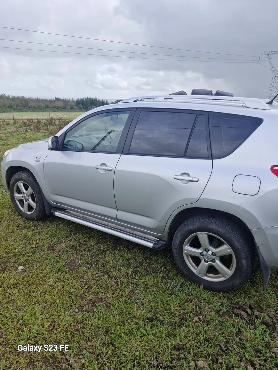 Toyota RAV4 2008 - Image 2