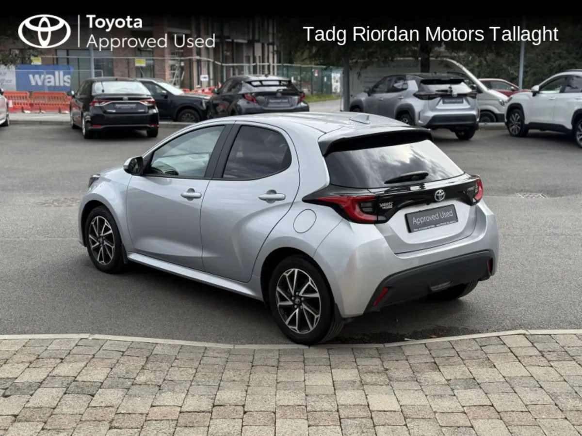 Toyota Yaris 1.5 HYBRID L/SPORT - Image 2