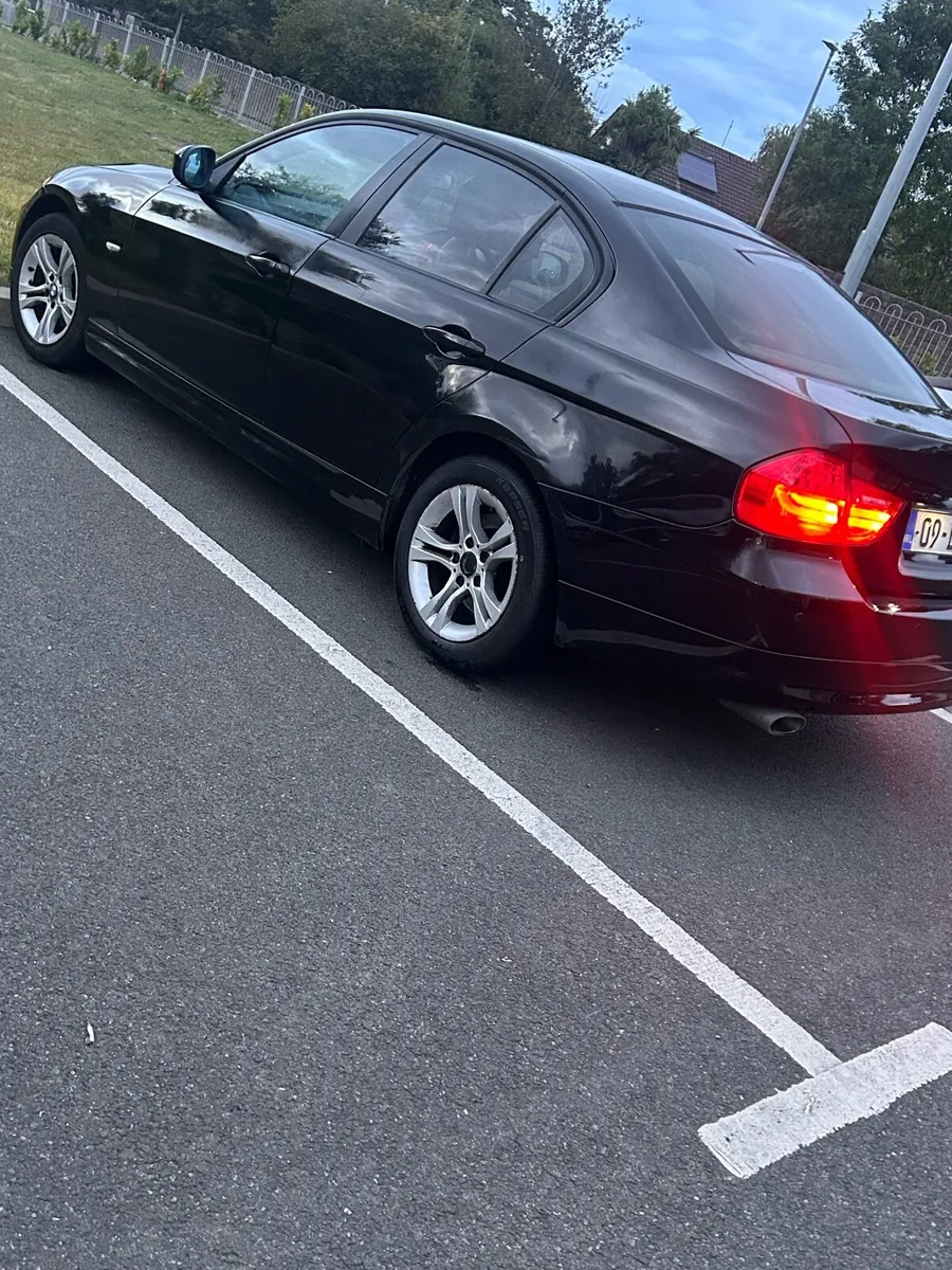 BMW 318d 3 series - Image 3
