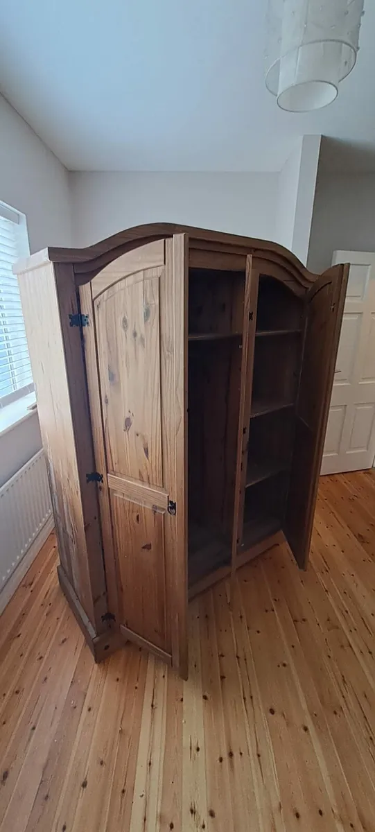 Wardrobe and sideboard cabinet - Image 2