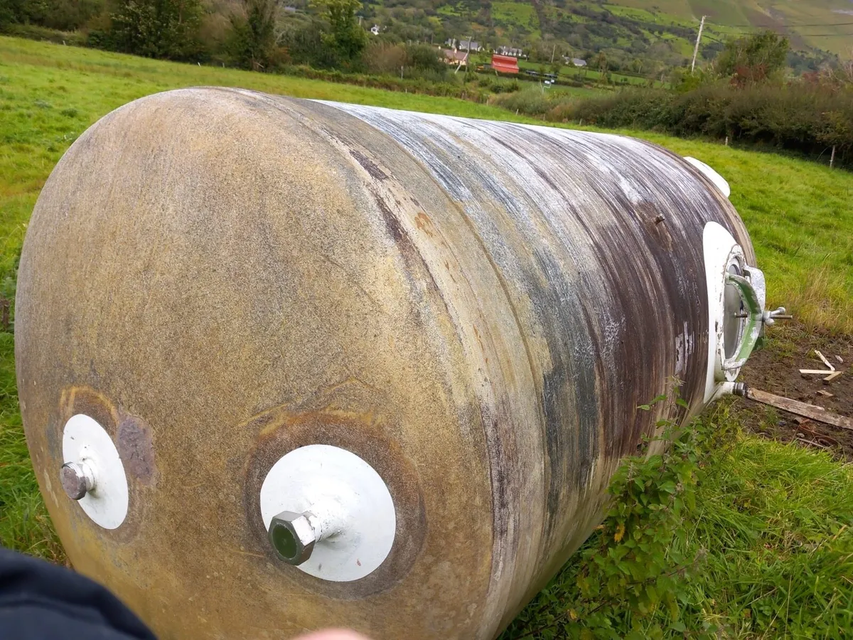 Tank - Image 2