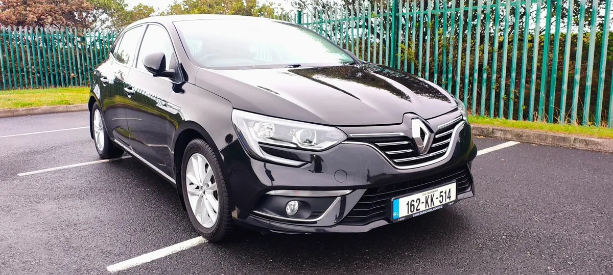 Renault Megane dynamique  sat nav 2016 - Image 1
