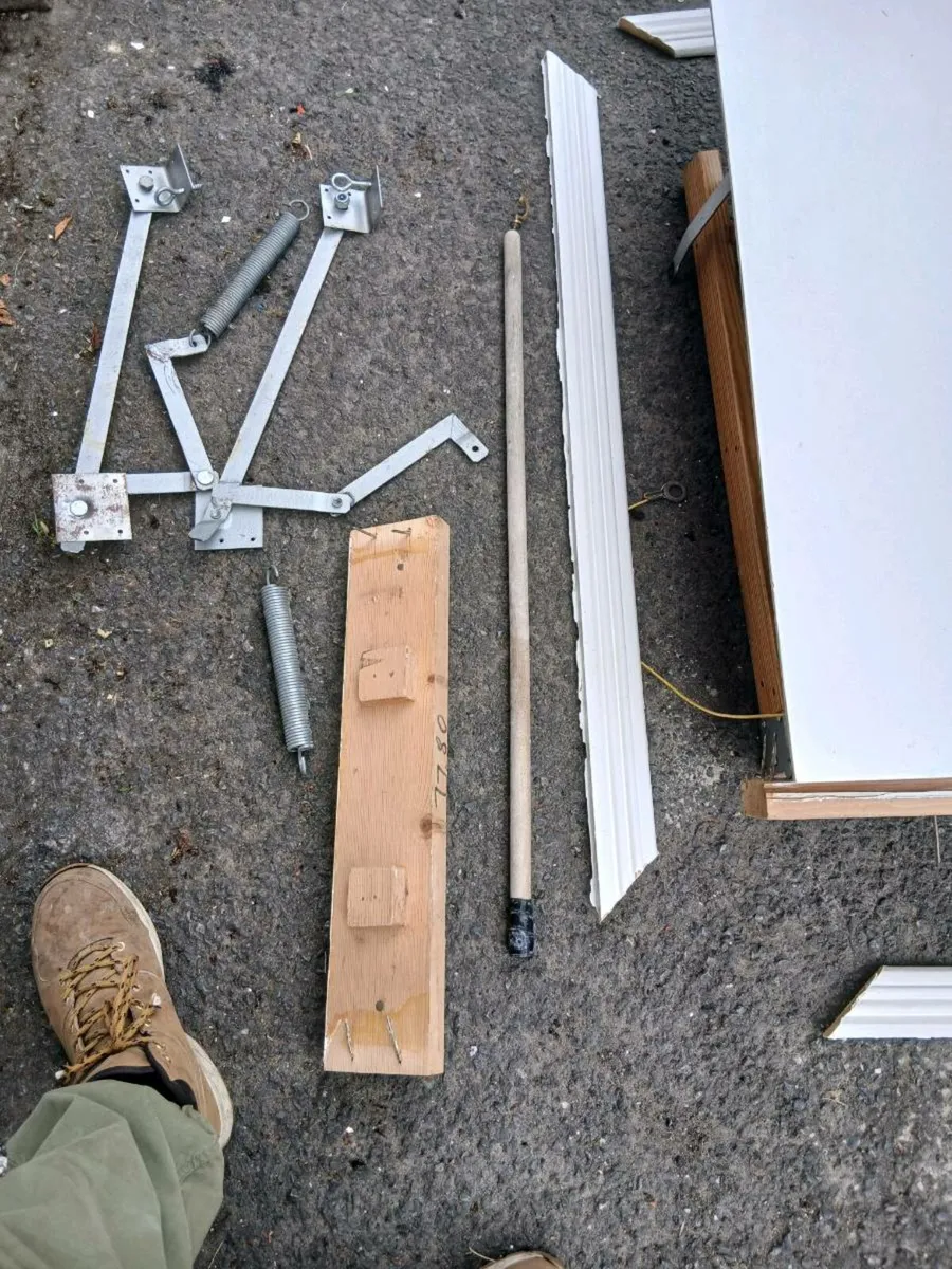 Attic stairs - Image 3