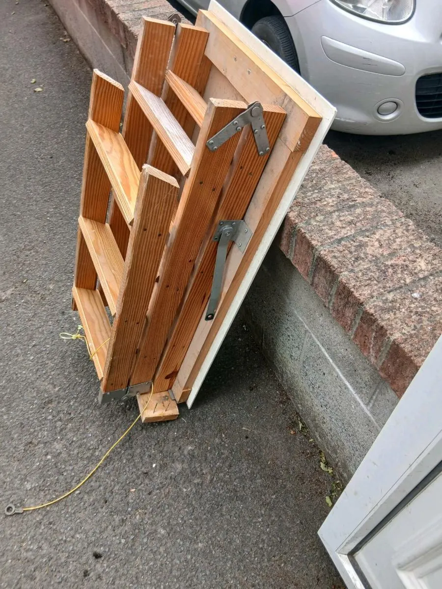 Attic stairs - Image 4