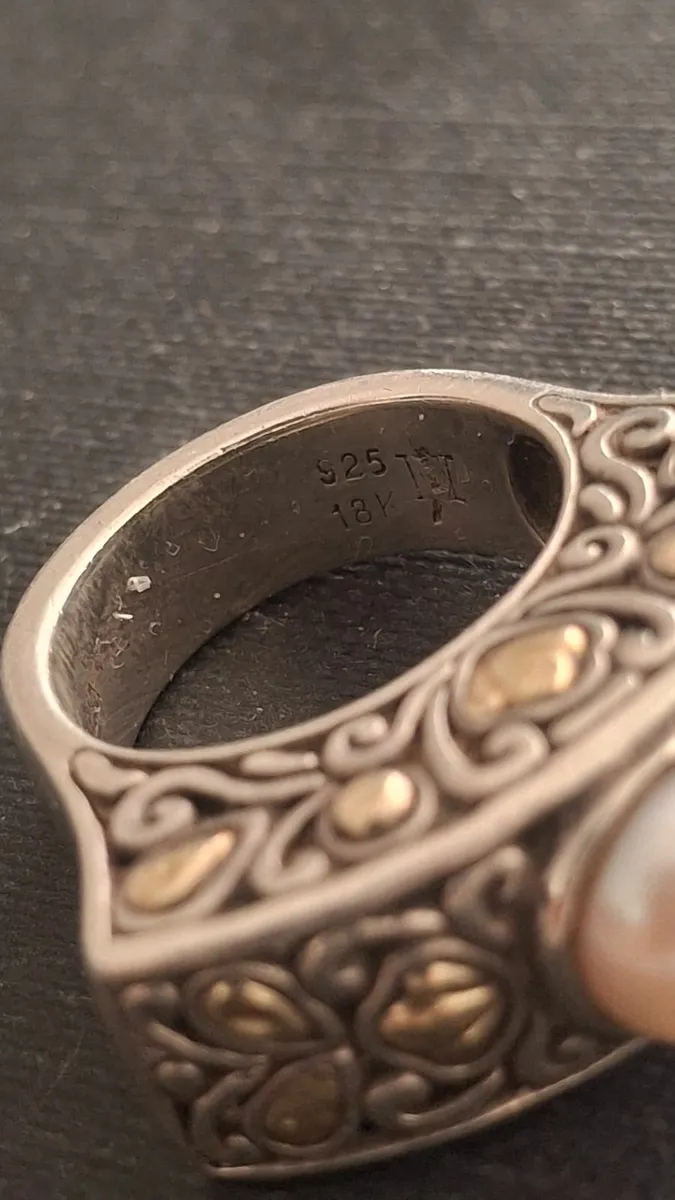 Gold ring - Image 2