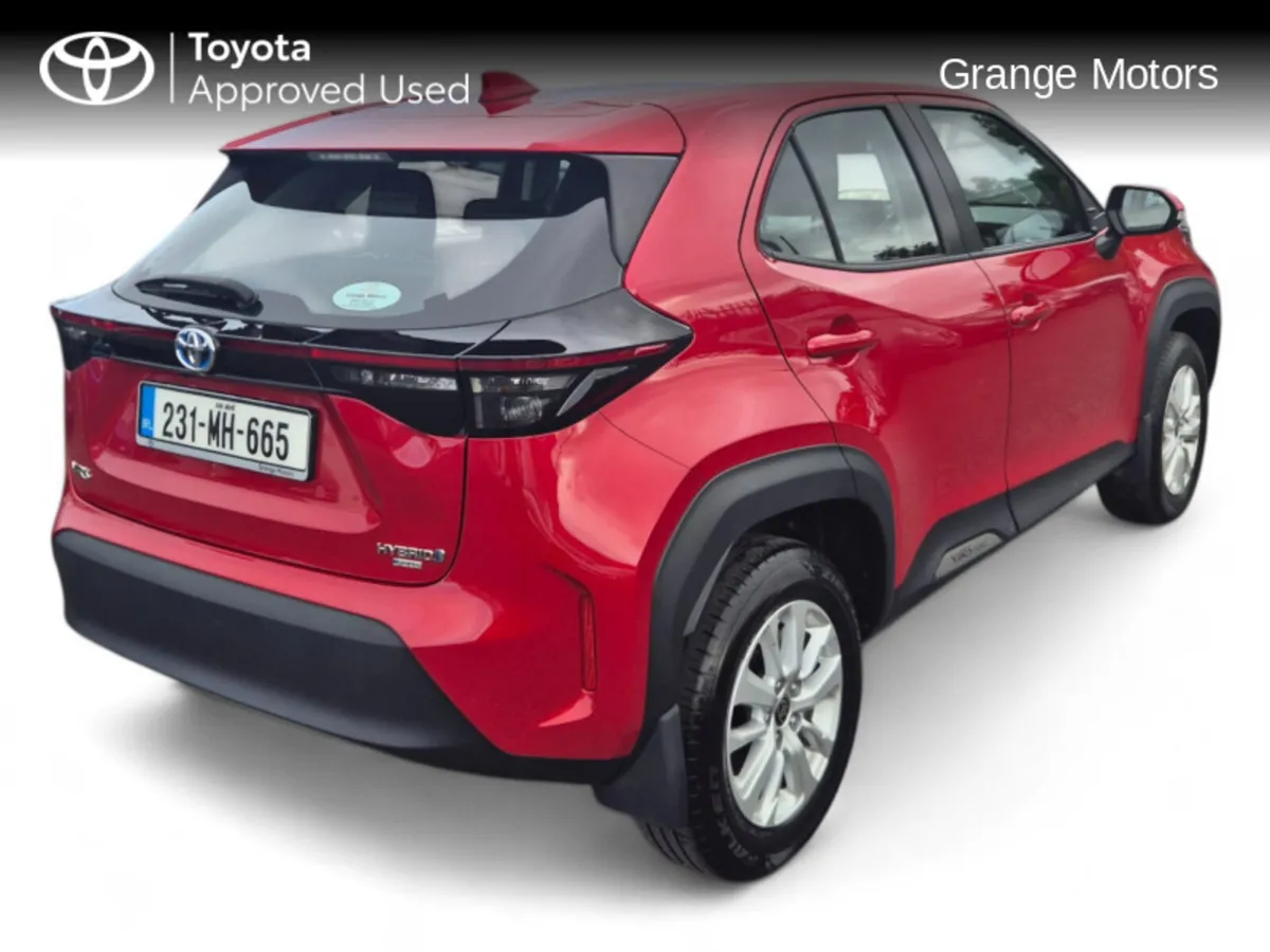 Toyota Yaris Cross 1.5 HYBRID LUNA 5DR - Image 3