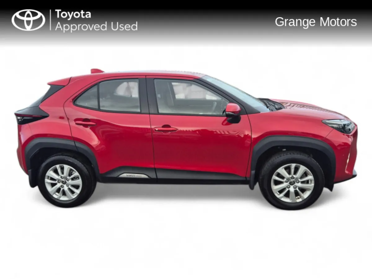 Toyota Yaris Cross 1.5 HYBRID LUNA 5DR - Image 4