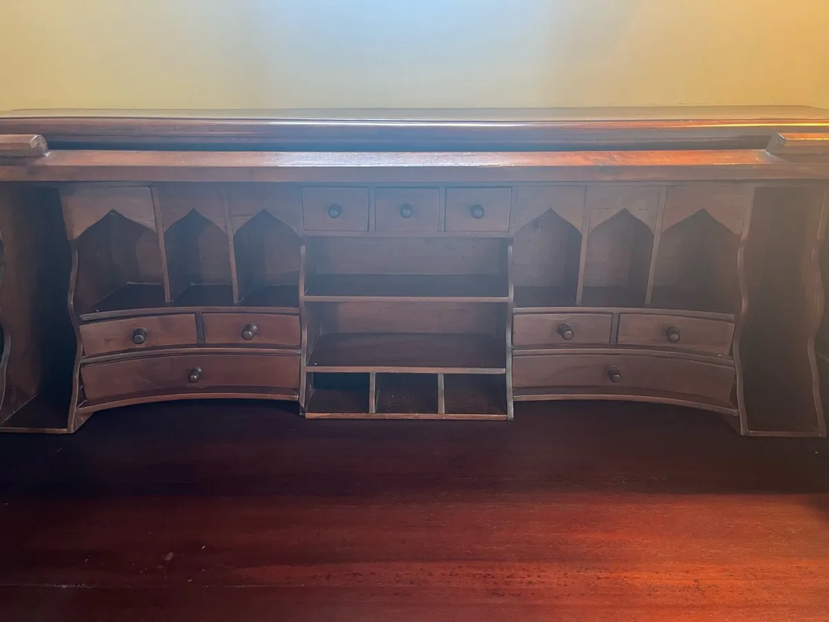 Mahogany roll top bureau - Image 4