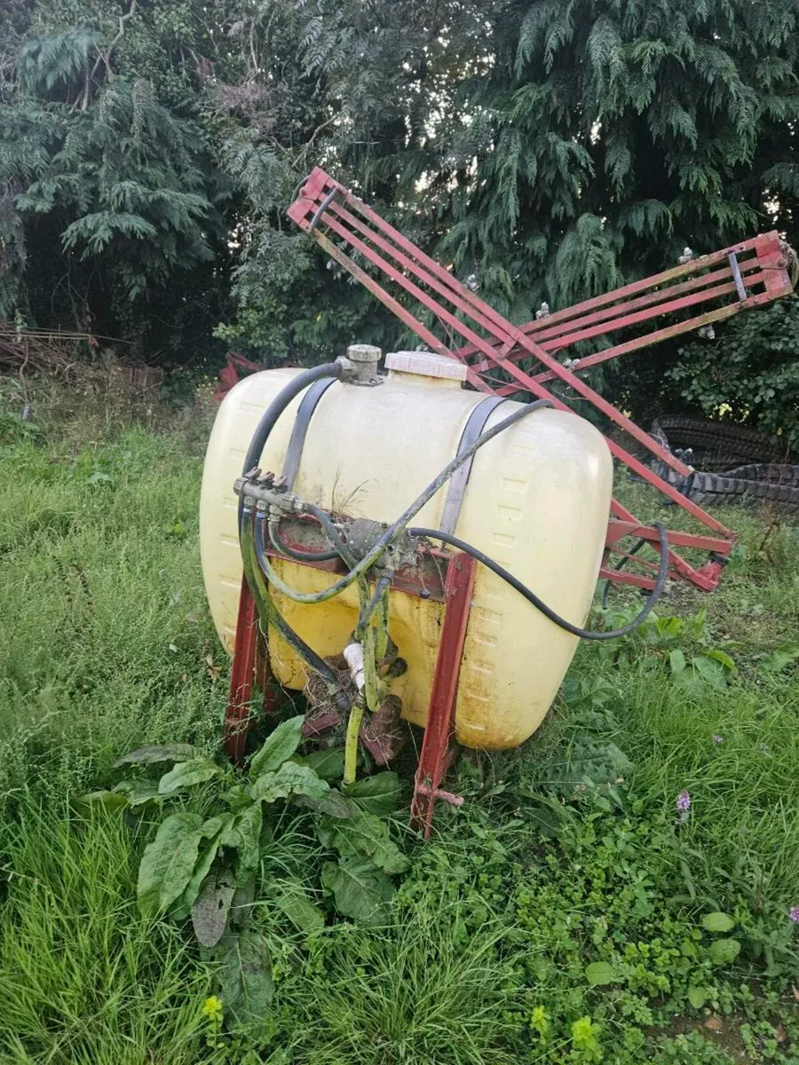 farm yard clear out - Image 1