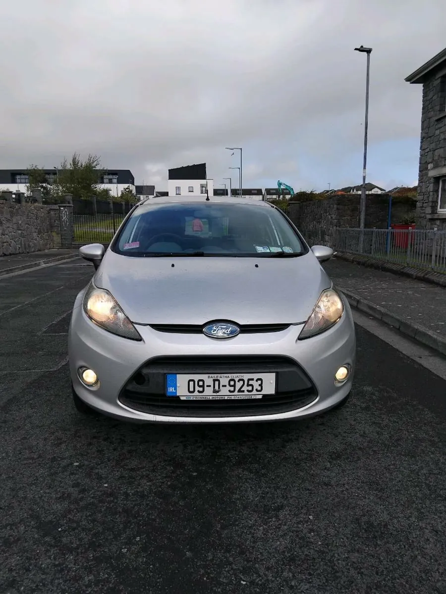Car - Image 1