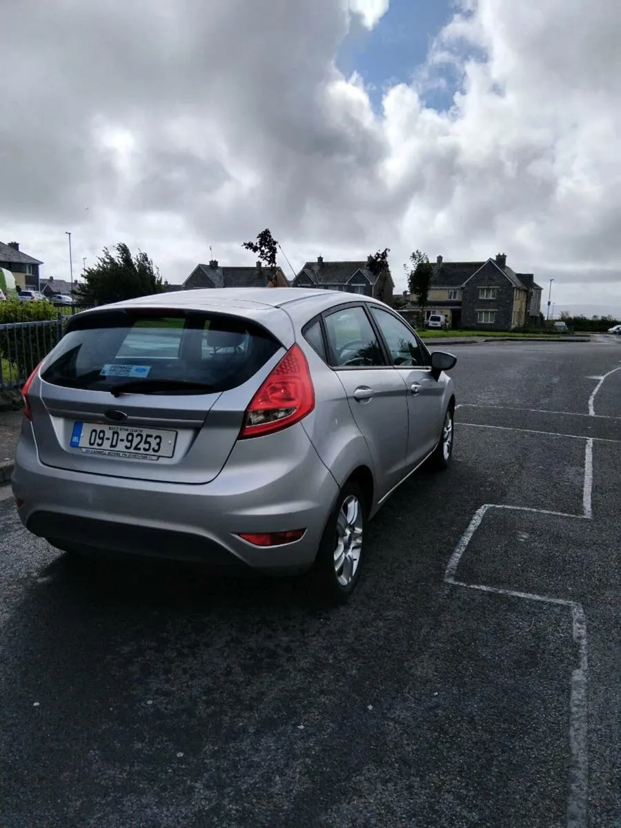 Car - Image 3