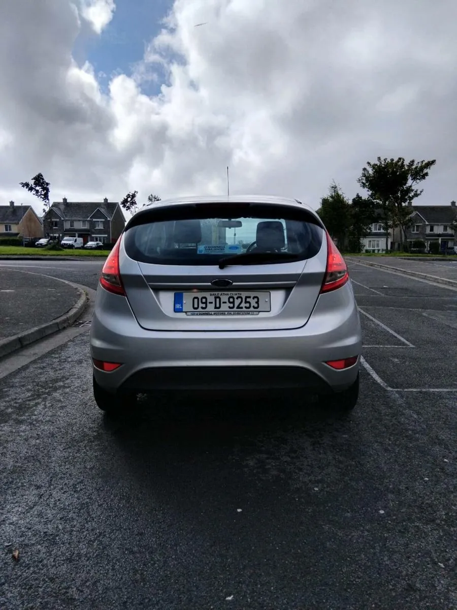 Car - Image 4