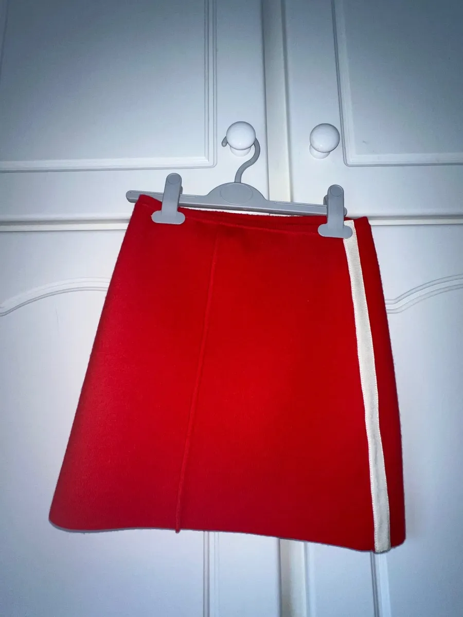 Gorgeous cute Juicy Couture wool mini skirt as new - Image 2