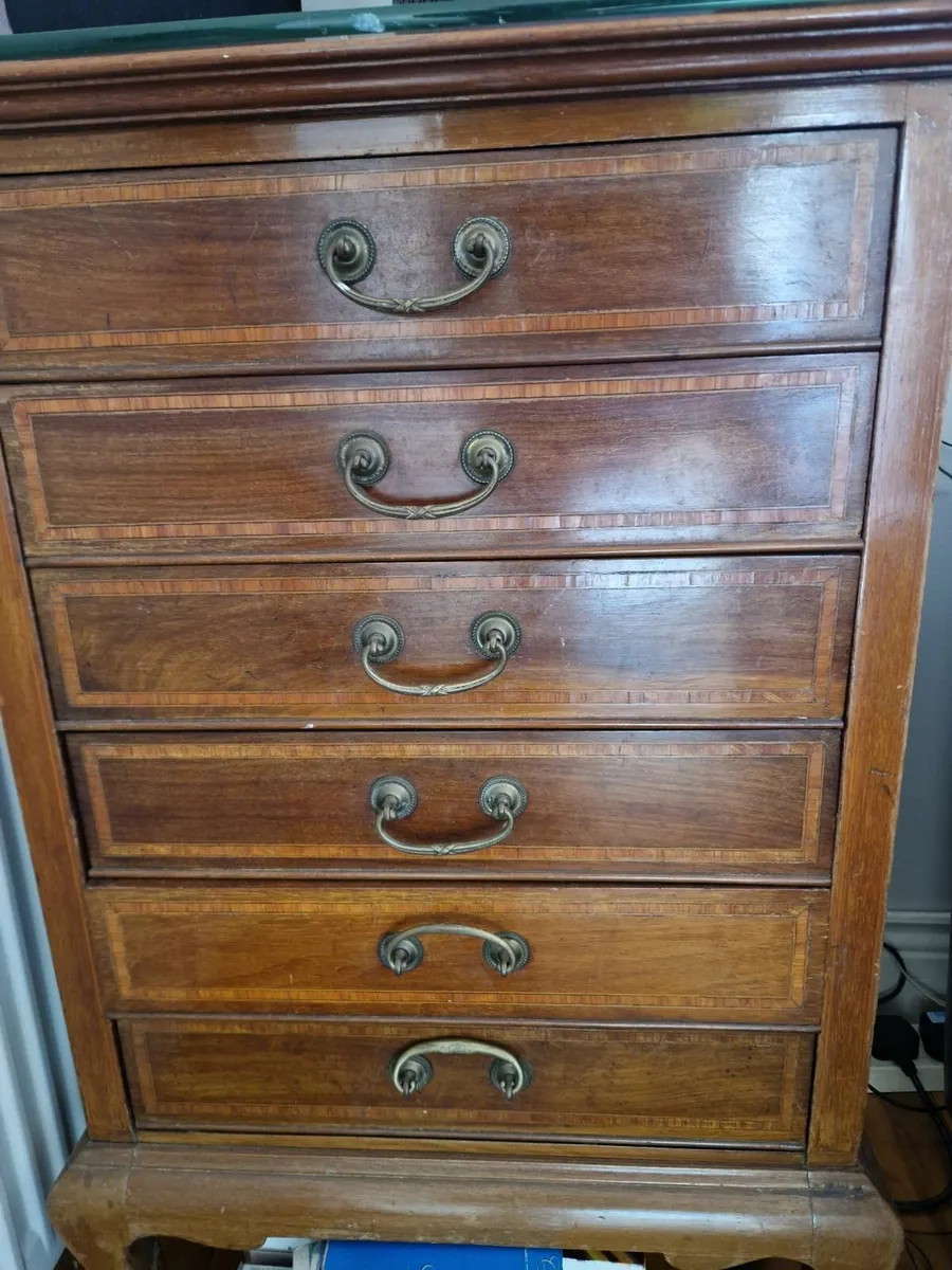 Antique cabinet - Image 4