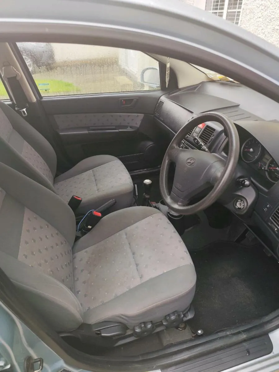 Car - Image 3