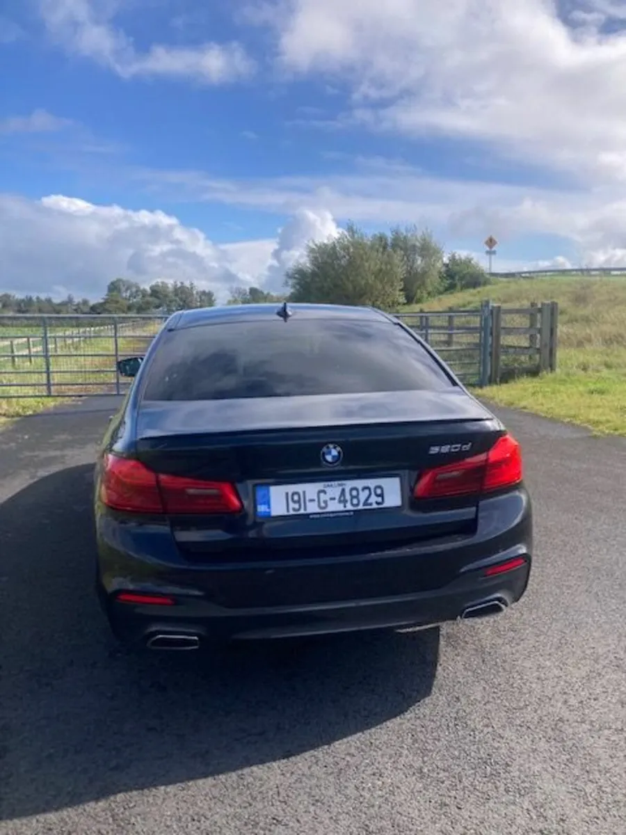 BMW 5-Series 2019 - Image 3