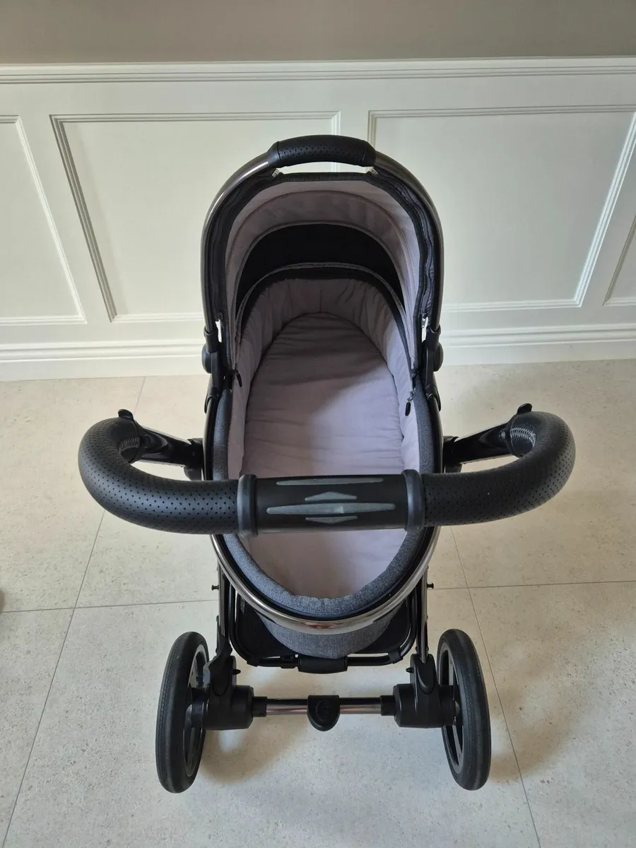 Buggy/Stroller - Image 2