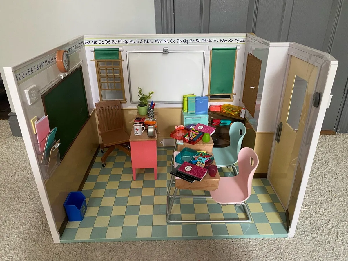 Our Generation School Room Awesome Academy Playset - Image 1