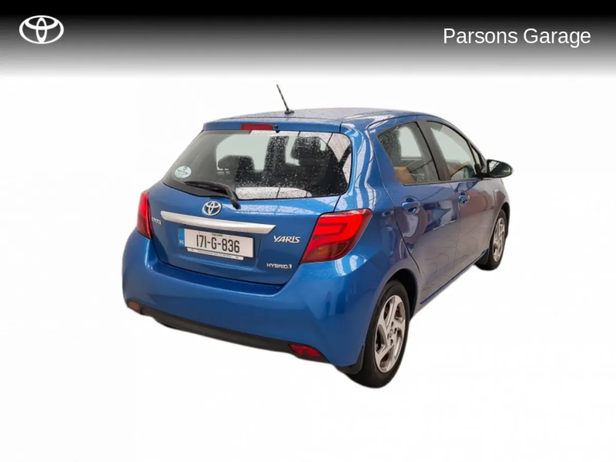Toyota Yaris HY HYBRID LUXURY MC 4DR AUTO - Image 2
