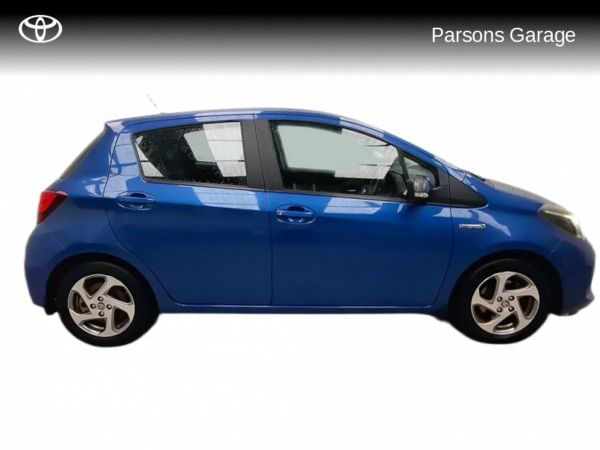 Toyota Yaris HY HYBRID LUXURY MC 4DR AUTO - Image 3