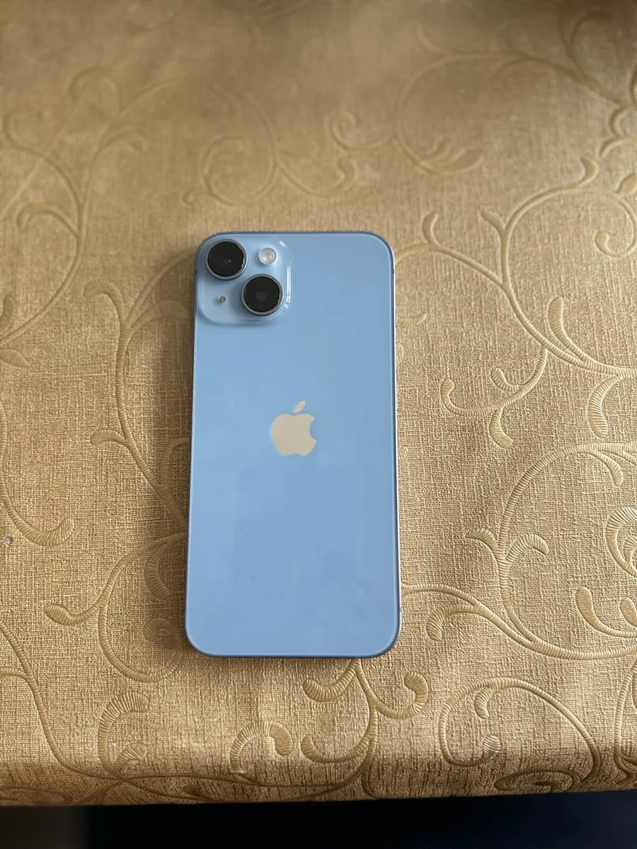 iPhone 14 - Image 2