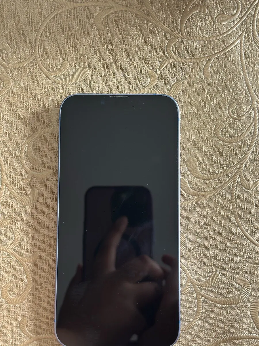 iPhone 14 - Image 3