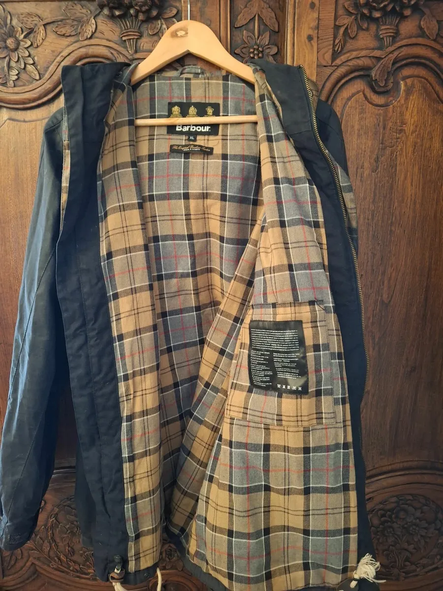 Barbour wax hooded jacket - Image 3