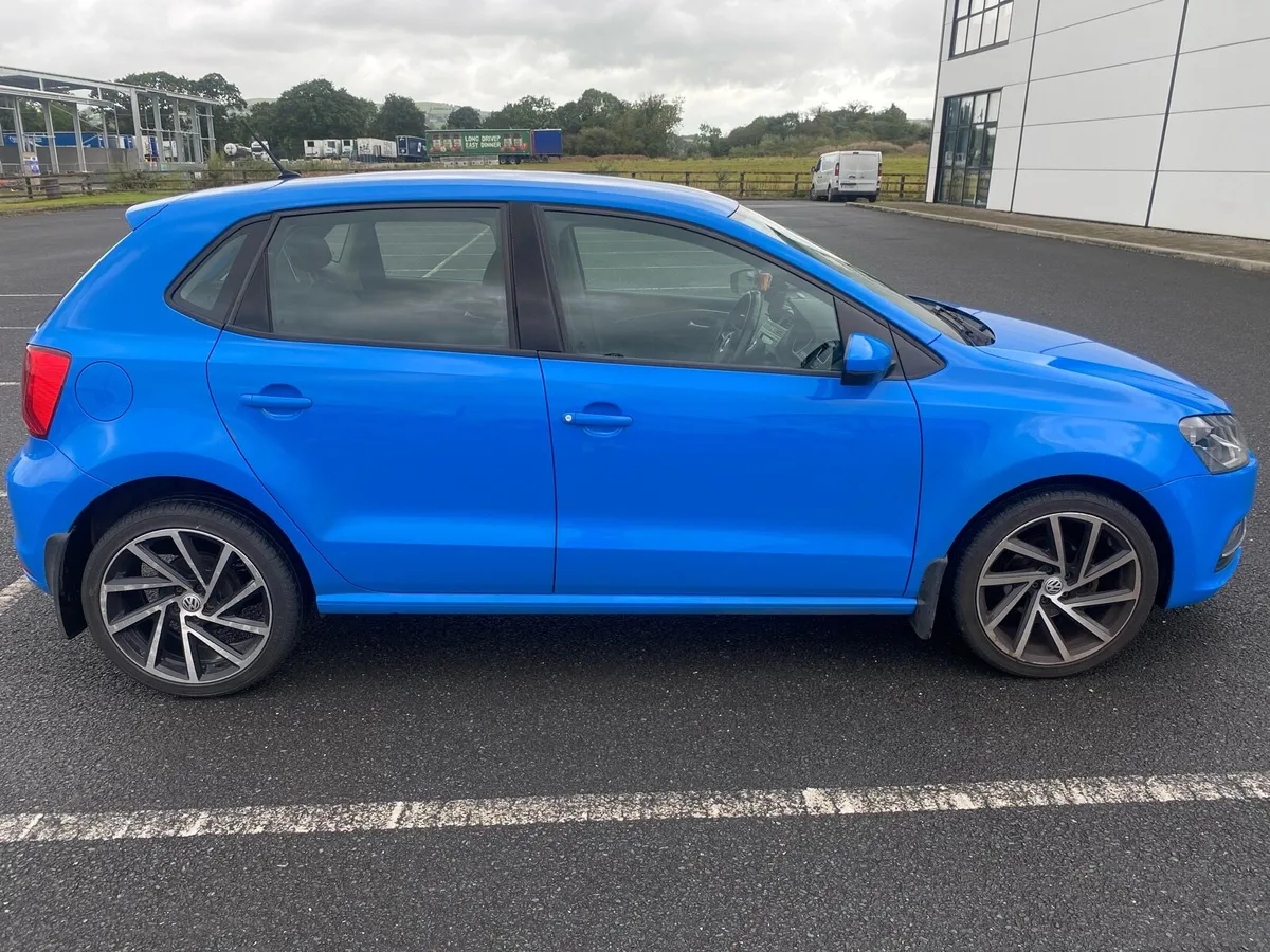 151 Cornflower Blue Volkswagen Polo - Image 1