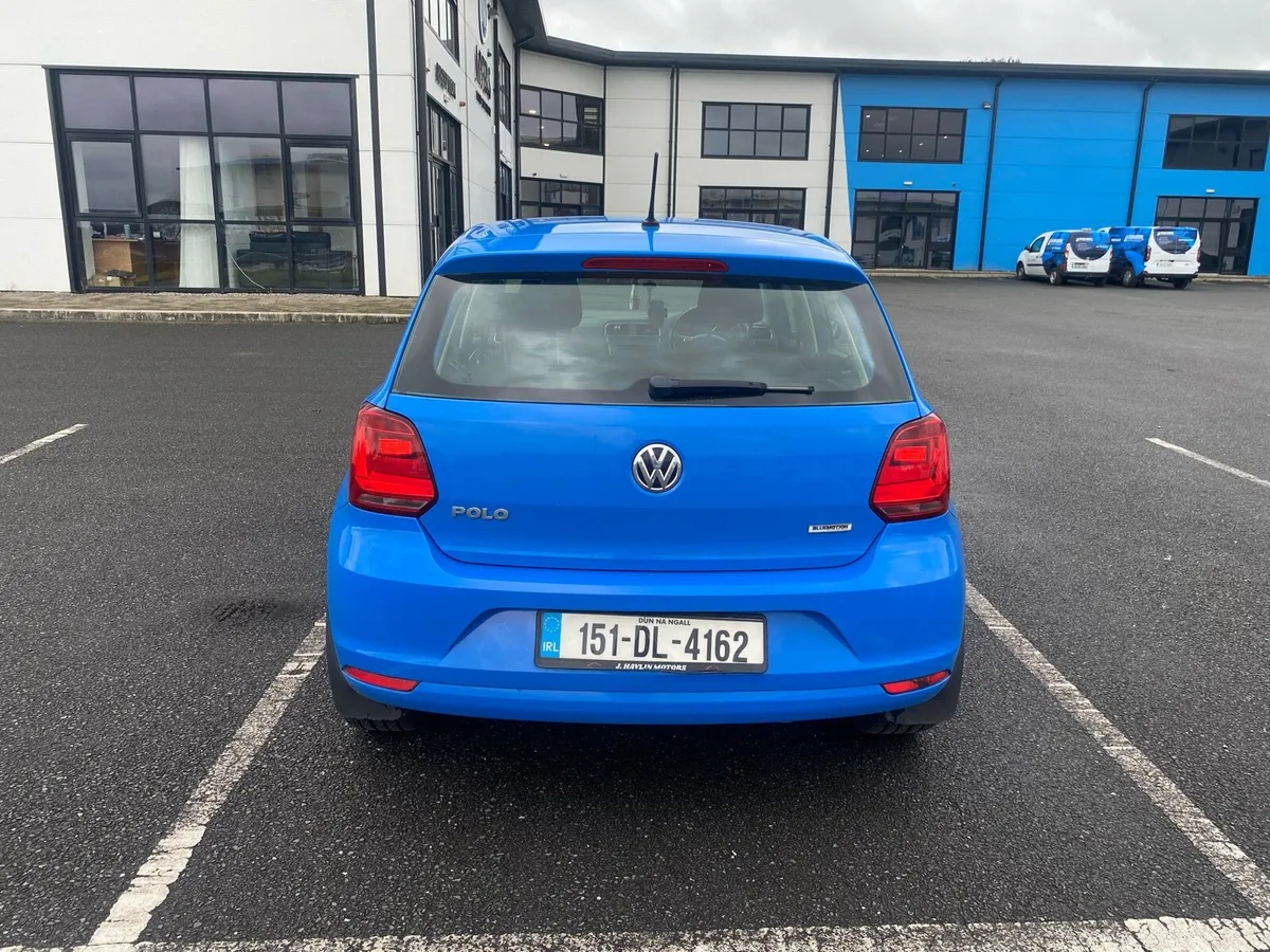 151 Cornflower Blue Volkswagen Polo - Image 4