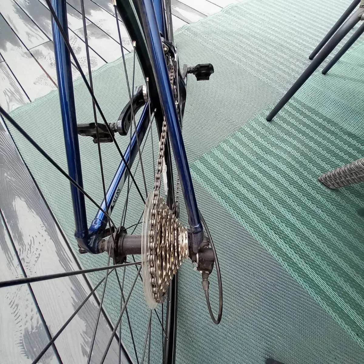 Giant Contend Road Bike - Image 3