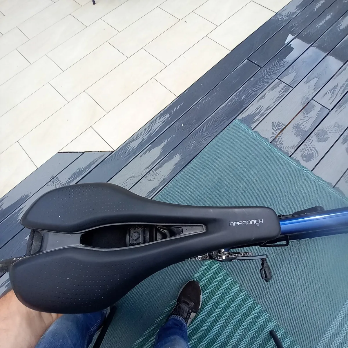 Giant Contend Road Bike - Image 4
