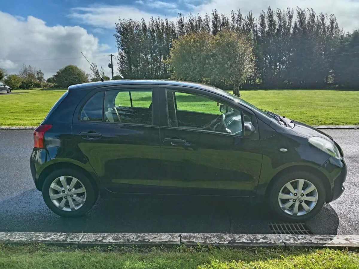 Toyota Yaris 1.0l. Long NCT. Nov 2026 Miles 95000 - Image 2