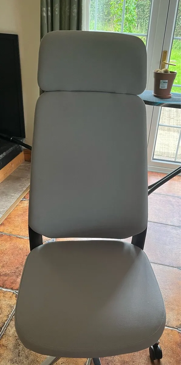 Office Chair - Image 1