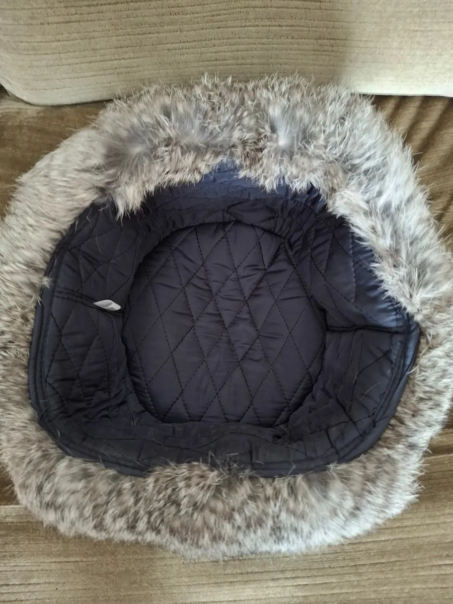 Fur rabbit hats - Image 2