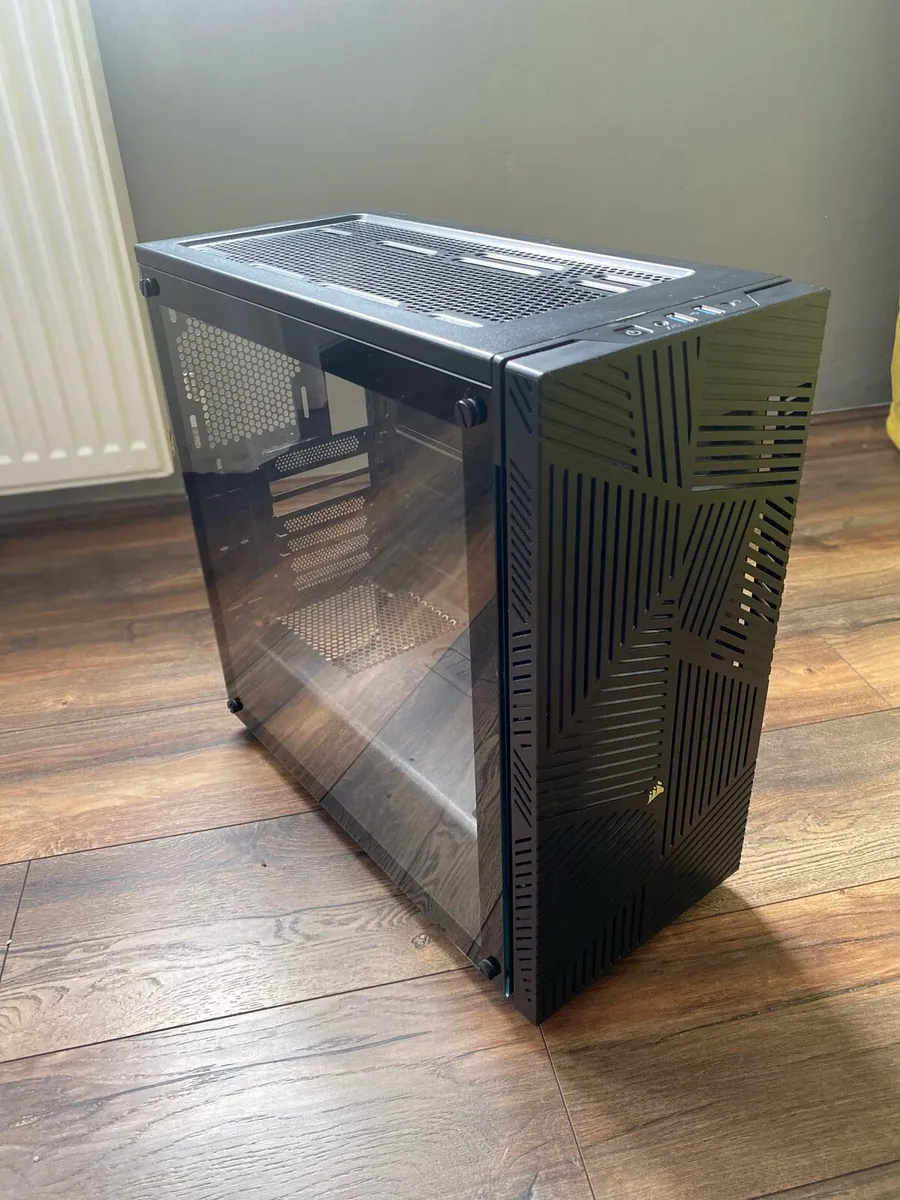 Corsair Gaming PC Tower Case — ATX- Mid Tower - Image 1